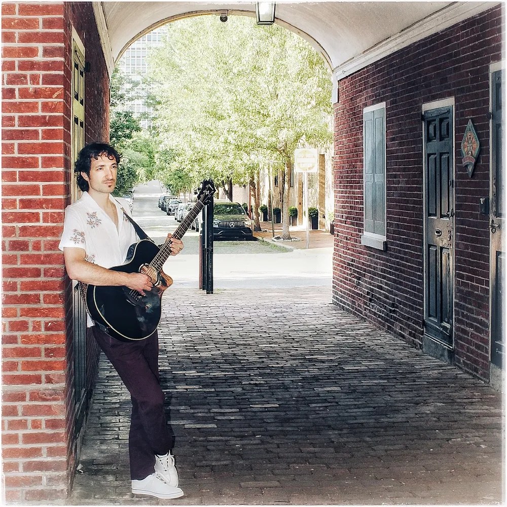 Mariano Mallia nos envuelve con la serenidad de «Always On My&nbsp;Mind»