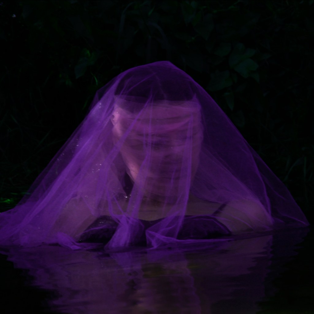 Ahyra estrena su primer EP «Ahyra Vol. I» y una impactante live&nbsp;session