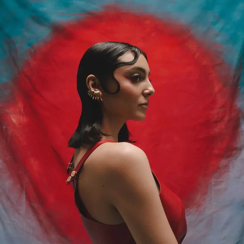 Ananya te pone a bailar y sanar con&nbsp;«Emotions»