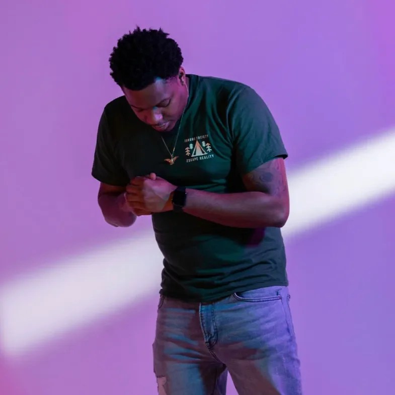 D’So Nyce estrena «Ball Hard» junto a King Louie: estilo y fluidez en el juego del&nbsp;rap