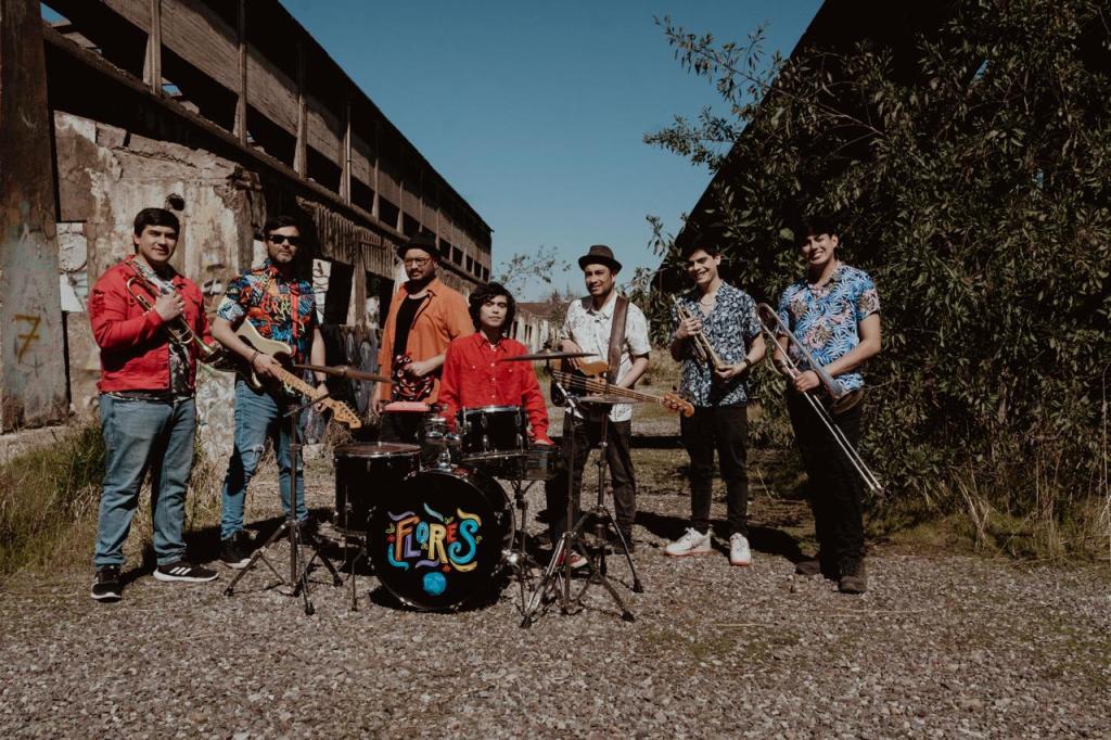 Flores homenajea a Víctor Jara con una versión reggae de «Cuando Voy Al&nbsp;Trabajo»