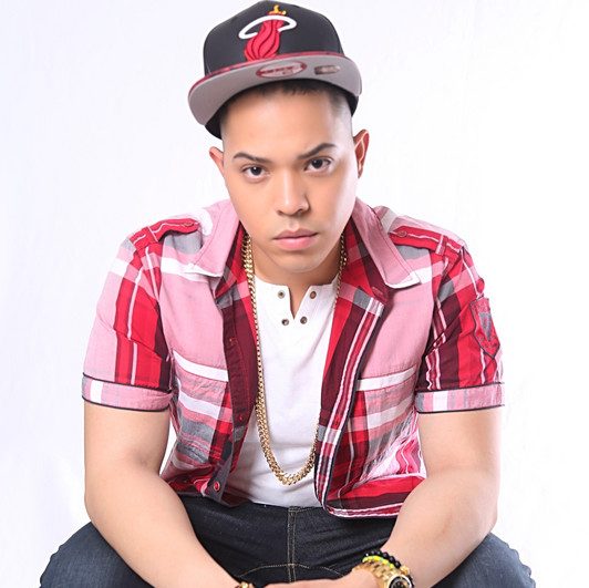 Soymundo retrata la ansiedad moderna en “Salgo Pa La&nbsp;Calle”